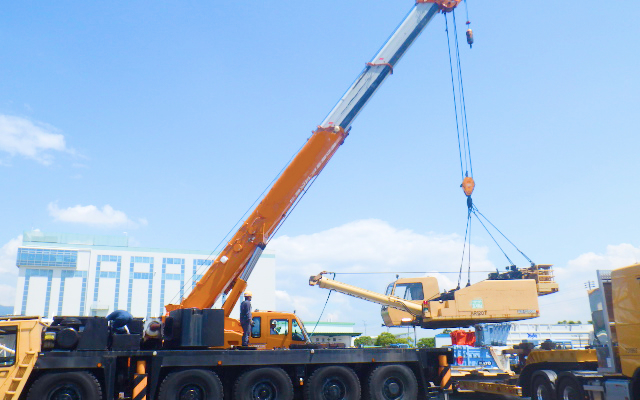 Disassembly and assembly of Tadano super-heavy (100 tons or more) products for transportation