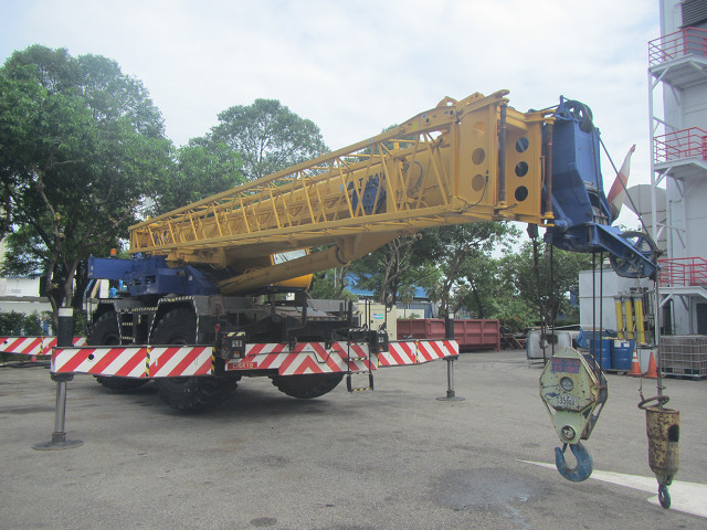 TADANO GR-1000N ラフテレインクレーン　未使用品 TADANO/タダノ/ラフテレーンクレーン/GR-1000XLL-4/GR-1000EX-4